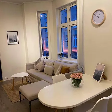 Floien Apartment *